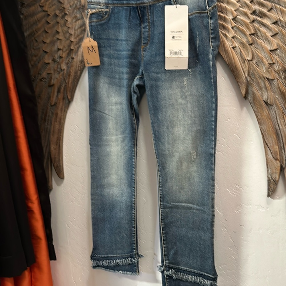 NWT straight leg
